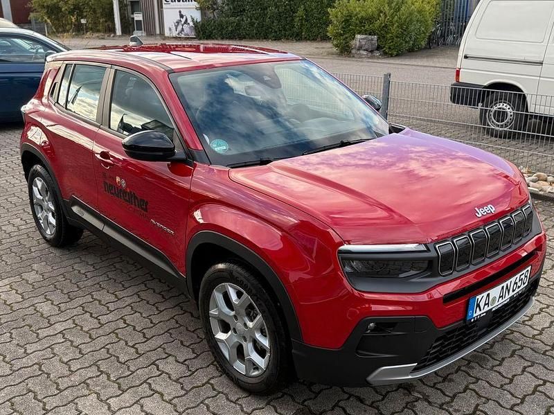 Gebraucht Jeep Avenger Altitude 101 PS (74 kW) 2025 Rot SUV