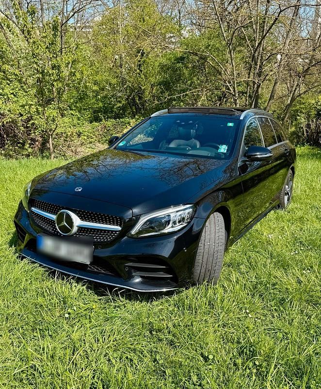 Schwarz Gebraucht 2018 Mercedes C400 AMG Kombi | 28.499 € (Guter Preis) - Bild 1/4