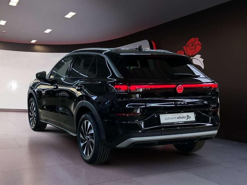 Neu VW T-Roc Style 150 PS (110 kW) 2026 Grenadillschwarz metallic SUV