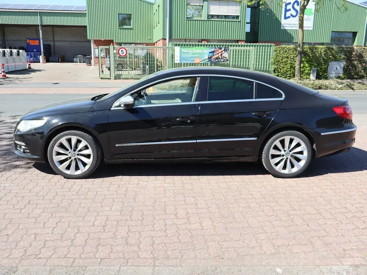 Gebraucht VW Passat Basis 160 PS (117 kW) 2009 Schwarz Limousine