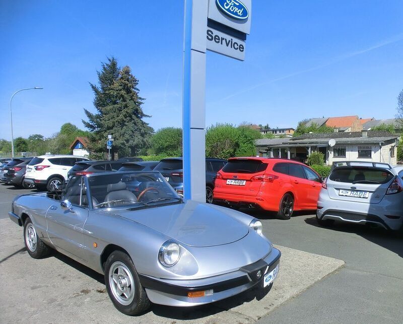 Silber Gebraucht 1984 Alfa Romeo Spider Cabrio | 15.990 € - Bild 1/4
