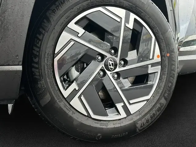Neu Hyundai Tucson Select 252 PS (185 kW) 2025 Schwarz SUV