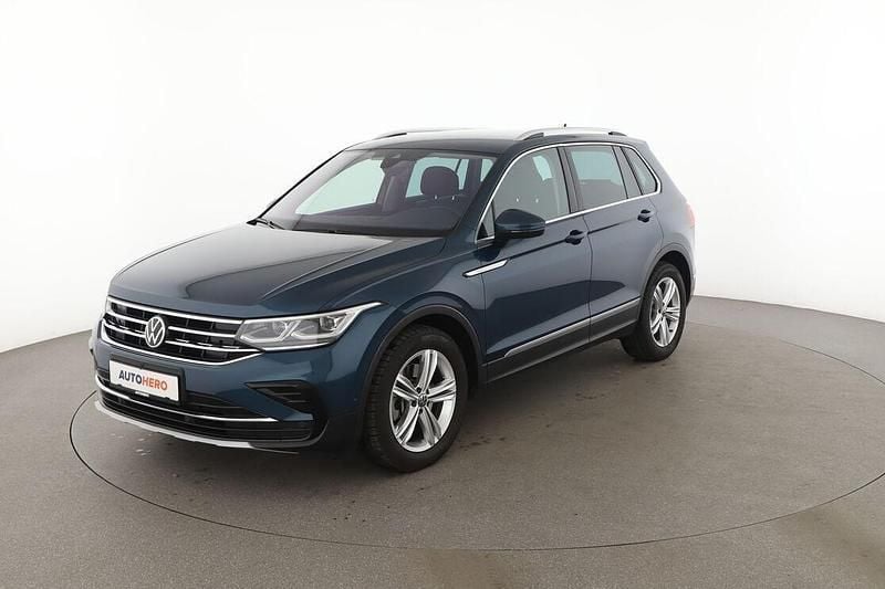 Blau Gebraucht 2021 VW Tiguan Elegance SUV | 31.430 € (Superpreis) - Bild 1/3