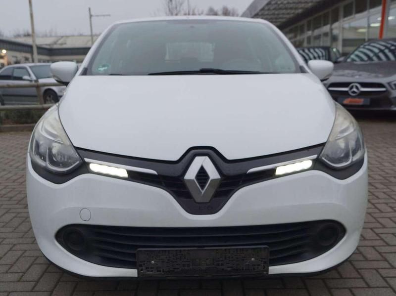 Gebraucht Renault Clio IV Dynamique 73 PS (53 kW) 2015 Gletscherweiss Kleinwagen