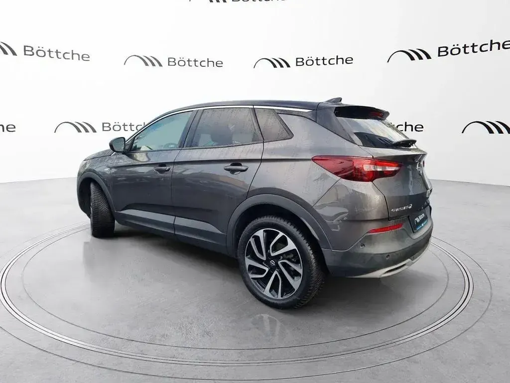 Gebraucht Opel Grandland X Ultimate 131 PS (96 kW) 2018 Mondstein grau/e:vulkan grau SUV