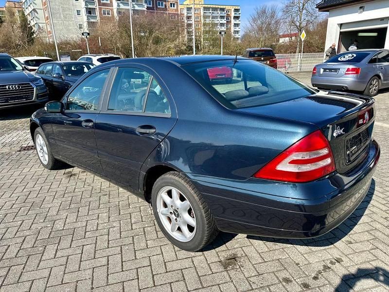 Gebraucht Mercedes C200 163 PS (119 kW) 2004 Schwarz Limousine