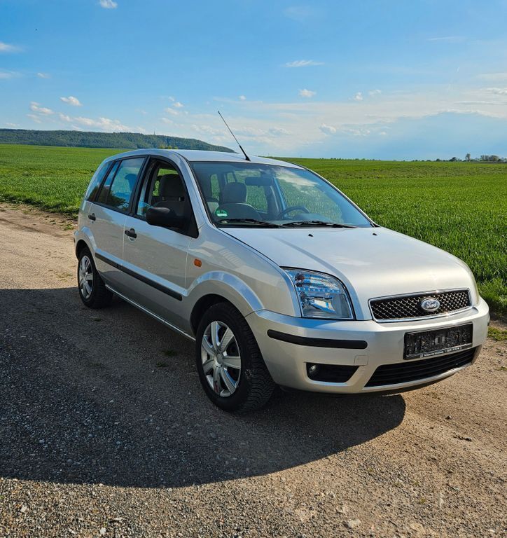 Silber Gebraucht 2003 Ford Fusion Van / Kleinbus | 2.499 € (Fairer Preis) - Bild 1/4