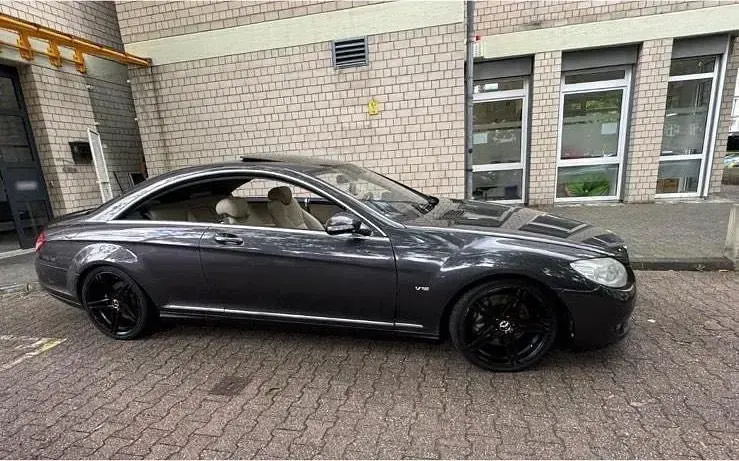 Gebraucht Mercedes CL500 2008 Grau Coupé