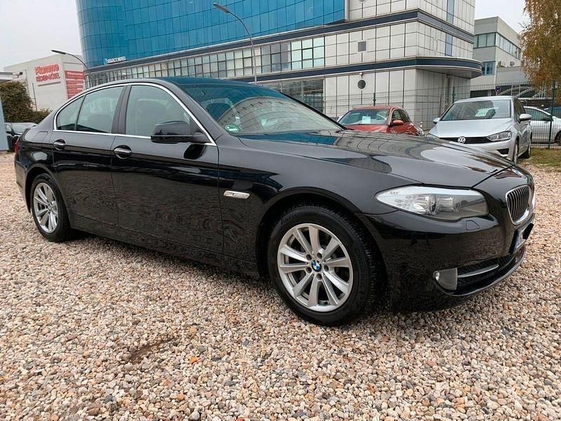 Schwarz Gebraucht 2013 BMW 530 Limousine | 13.999 € (Superpreis) - Bild 1/4