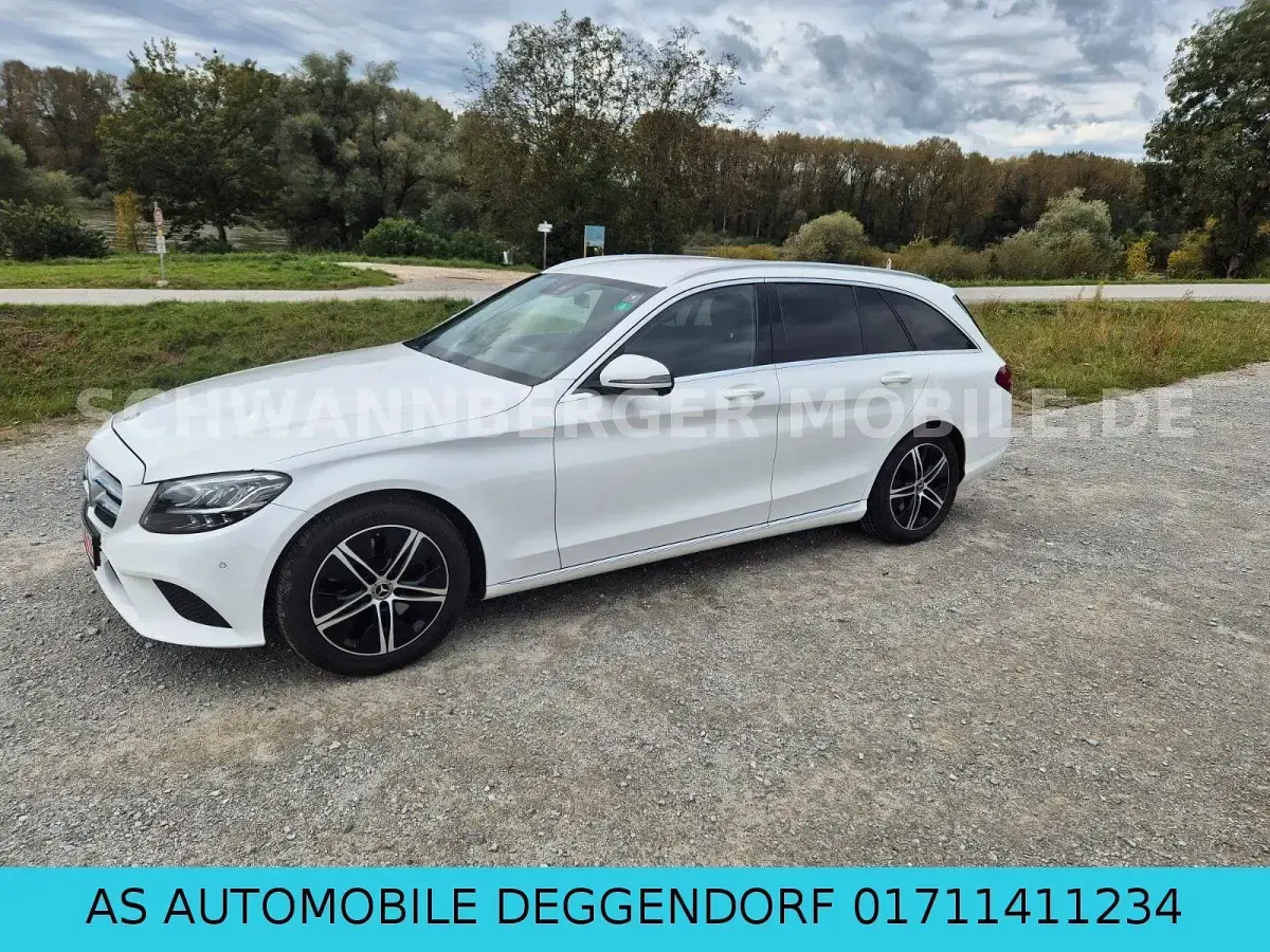 Gebraucht Mercedes C300 258 PS (189 kW) 2020 Weiß Kombi