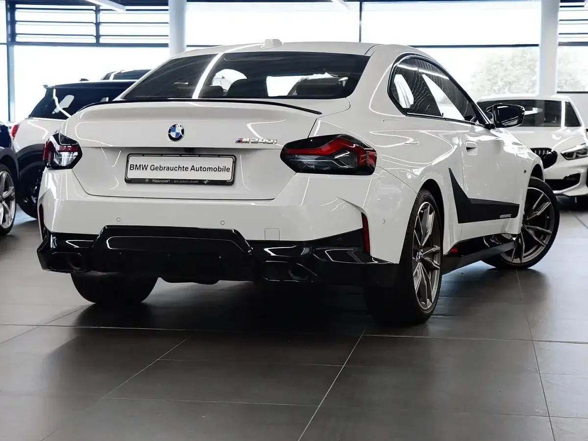 Gebraucht BMW M240i M Sport 374 PS (275 kW) 2023 Alpinweiß uni Coupé