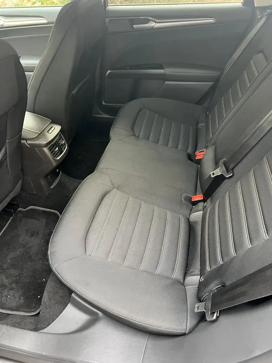 Gebraucht Ford Mondeo 150 PS (110 kW) 2022 Grau Kombi
