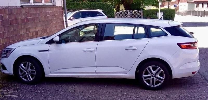 Gebraucht 2017 Renault Mégane GrandTour Experience Kombi | 8.599 € (Fairer Preis) - Bild 1/4