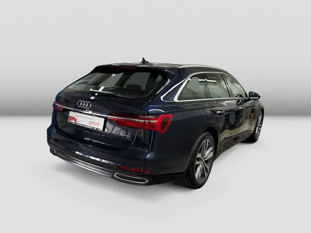 Gebraucht Audi A6 Ambiente 286 PS (210 kW) 2022 Firmamentblau metallic Kombi