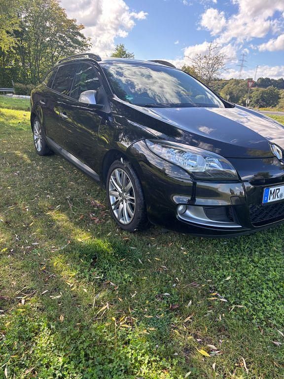 Schwarz Gebraucht 2011 Renault Mégane GT Line Bose Edition Limousine | 4.980 € - Bild 1/4