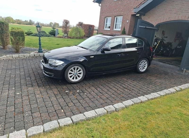 Gebraucht BMW 116 Performance 122 PS (89 kW) 2008 Schwarz Kleinwagen