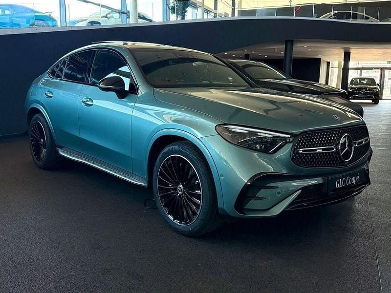 Silber Neu 2026 Mercedes GLC220 Coupé | 68.900 € (Superpreis) - Bild 1/4