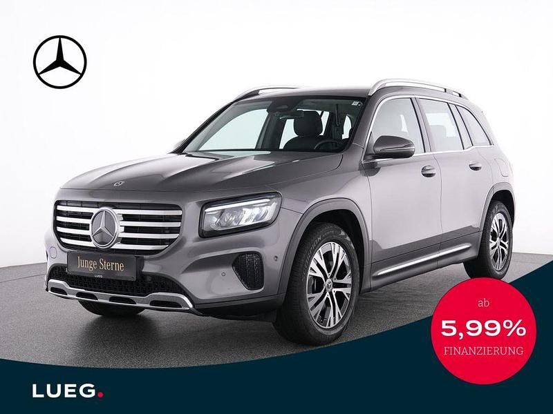 Grau Gebraucht 2024 Mercedes GLB180 Progressive SUV | 38.985 € (Teuer) - Bild 1/4