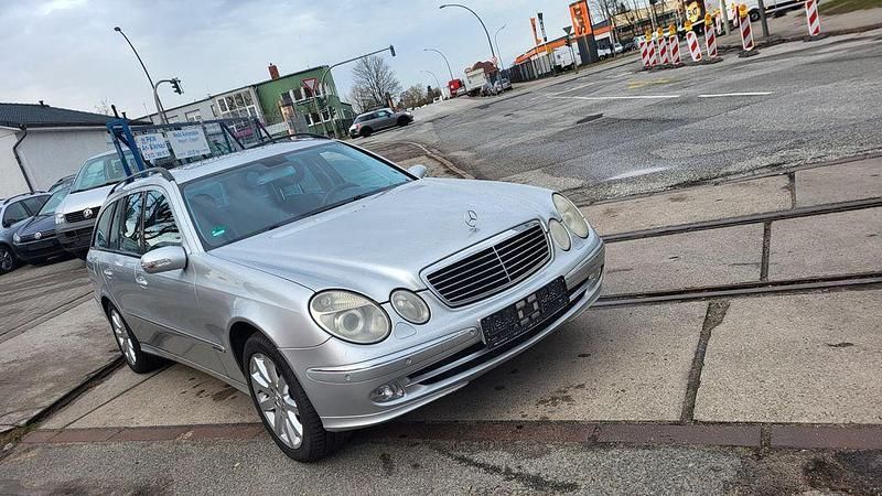 Gebraucht Mercedes E270 Avantgarde 177 PS (130 kW) 2004 Silber Limousine