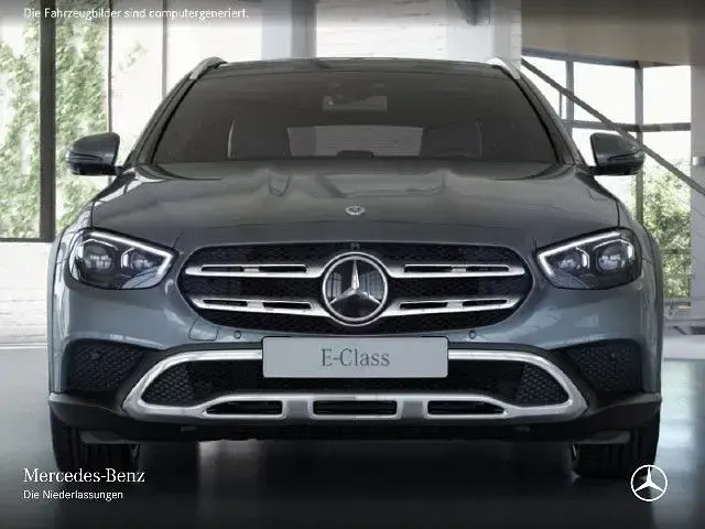 Gebraucht Mercedes E400 330 PS (242 kW) 2021 Selenitgrau Kombi