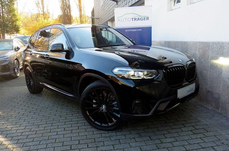 Schwarz ii/bonnet fluid black Gebraucht 2022 BMW X3 Sport Line SUV | 38.990 € (Superpreis) - Bild 1/4