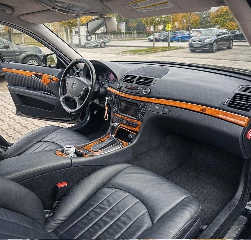 Gebraucht Mercedes E320 Elegance 224 PS (164 kW) 2009 Schwarz Kombi