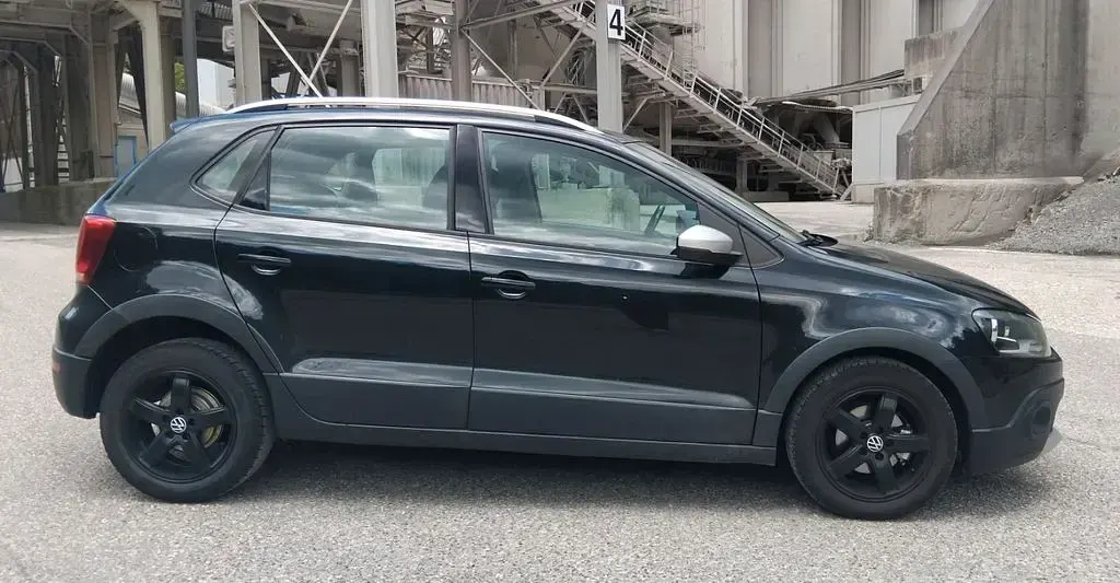 Gebraucht VW Polo Cross 86 PS (63 kW) 2011 Schwarz Kleinwagen
