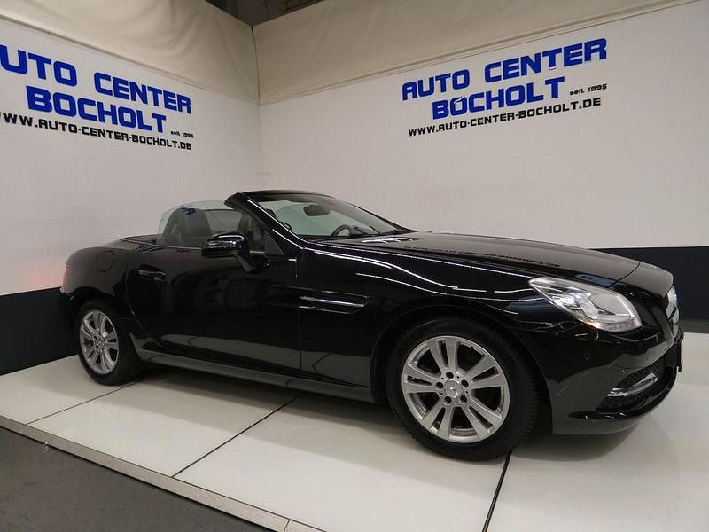 Gebraucht Mercedes SLK200 184 PS (135 kW) 2011 Schwarz Cabrio