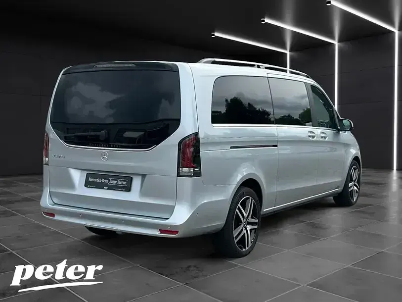Gebraucht Mercedes V300 Avantgarde 237 PS (174 kW) 2025 Hightechsilber metallic Van / Kleinbus