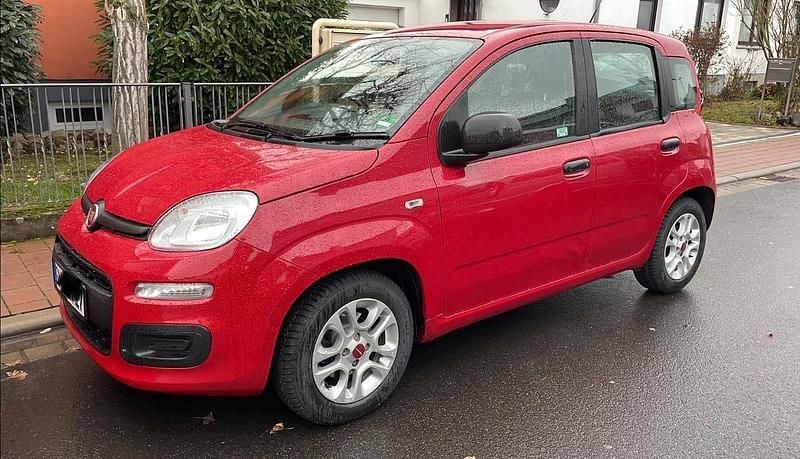 Rot Gebraucht 2015 Fiat Panda Pop Kleinwagen | 3.300 € - Bild 1/4