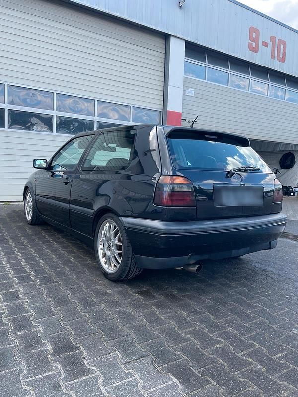 Gebraucht VW Golf GTI 116 PS (85 kW) 1991 Schwarz Coupé