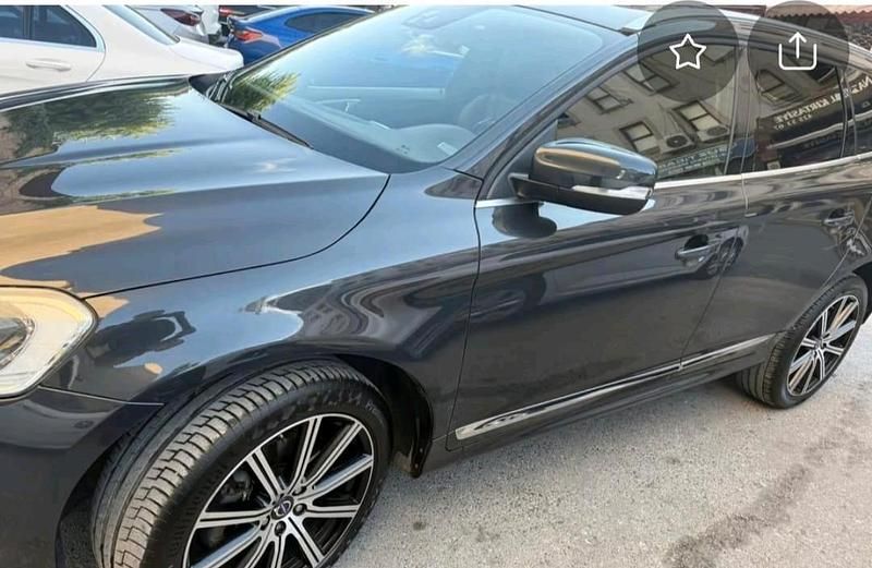 Grau Gebraucht 2014 Volvo XC60 SUV | 13.500 € - Bild 1/4