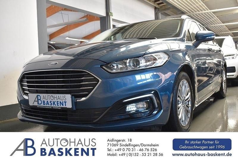 Blau Gebraucht 2021 Ford Mondeo Titanium Limousine | 21.490 € (Etwas zu teuer) - Bild 1/4