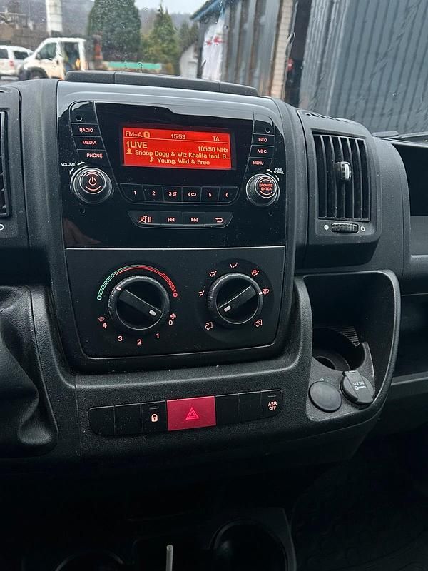 Gebraucht Fiat Ducato 131 PS (96 kW) 2018 Weiß Van