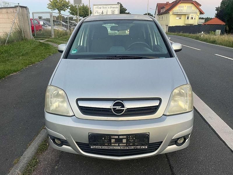 Gebraucht Opel Meriva 105 PS (77 kW) 2006 Silber Van / Kleinbus