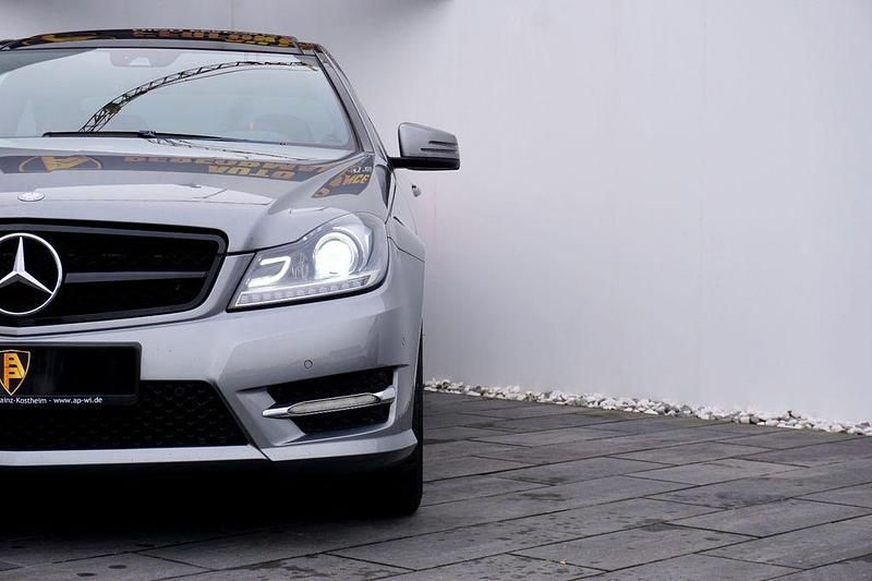 Gebraucht Mercedes C350 306 PS (225 kW) 2011 Grau Coupé