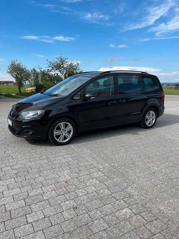Schwarz Gebraucht 2013 Seat Alhambra Van / Kleinbus | 7.000 € (Guter Preis) - Bild 1/4