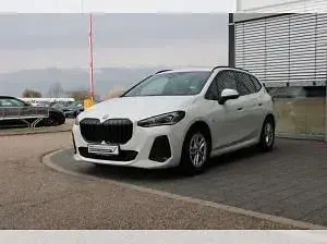 Gebraucht BMW 220 163 PS (119 kW) 2025 Weiß (alpinweiß uni) Coupé