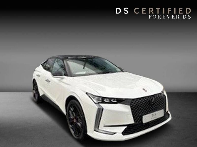 Weiß Gebraucht 2024 DS Automobiles DS4 Performance Line Plus Limousine | 29.990 € (Superpreis) - Bild 1/4
