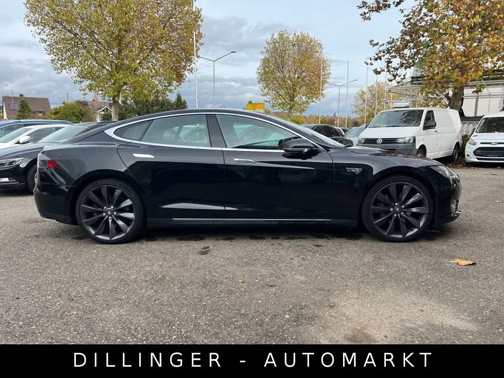 Second-hand Tesla Model S 284 kW (387 CP) 2016 Negru Hatchback
