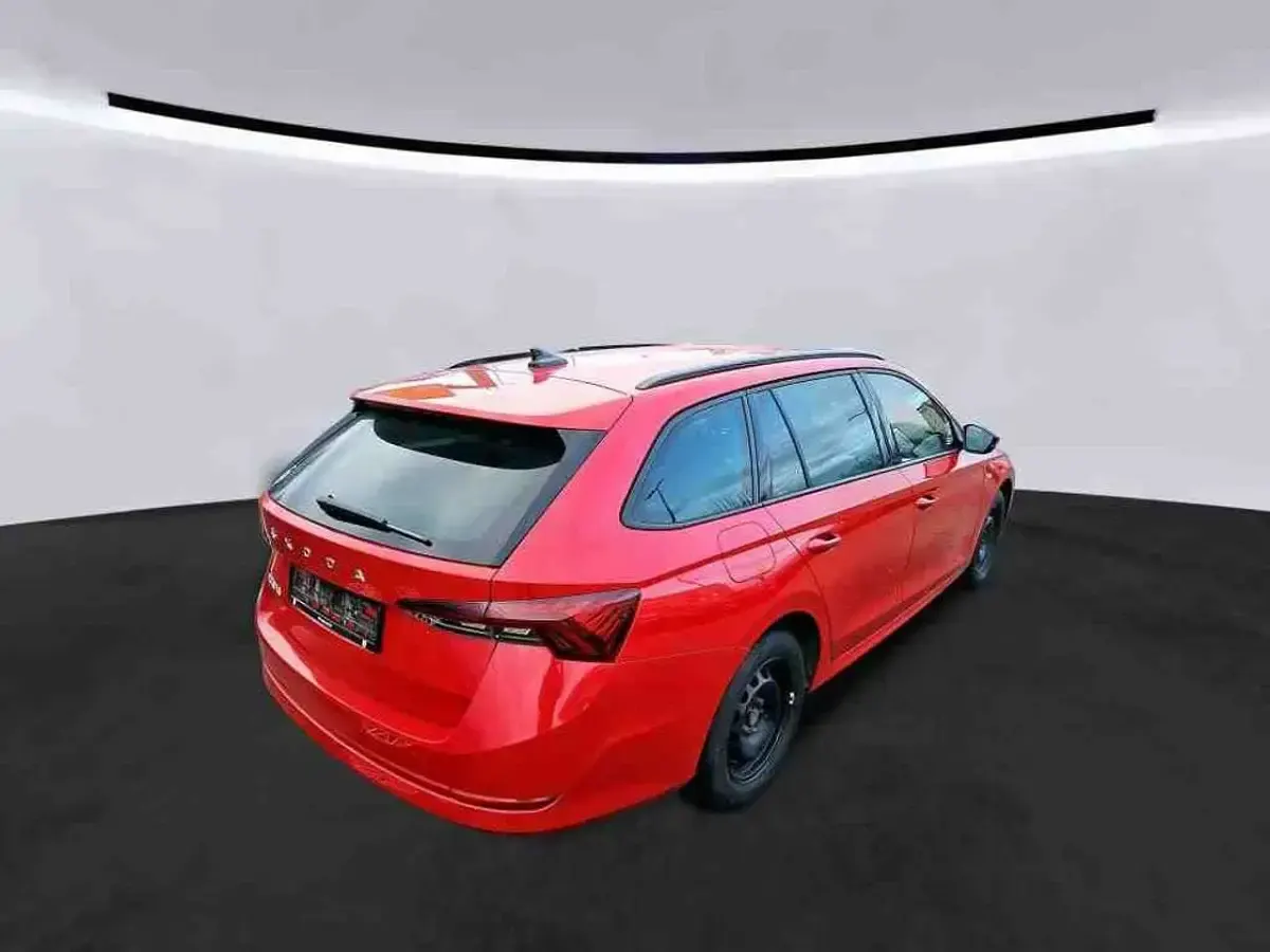 Gebraucht Skoda Octavia Ambition 150 PS (110 kW) 2022 Velvetrot premium metallic Kombi