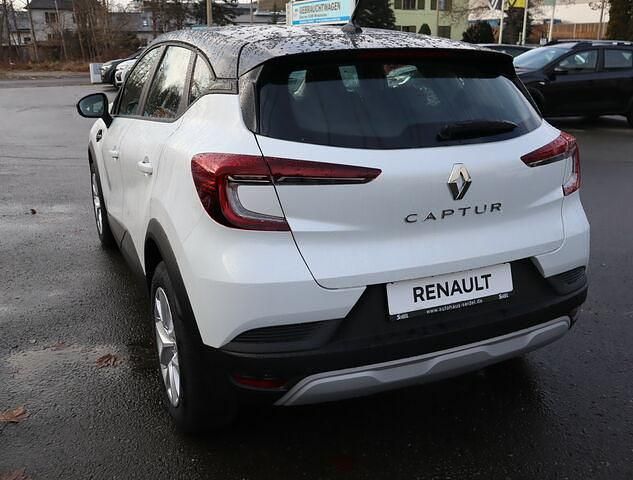 Używany Renault Captur Equilibre 91 KM (66 kW) 2022 Biały SUV