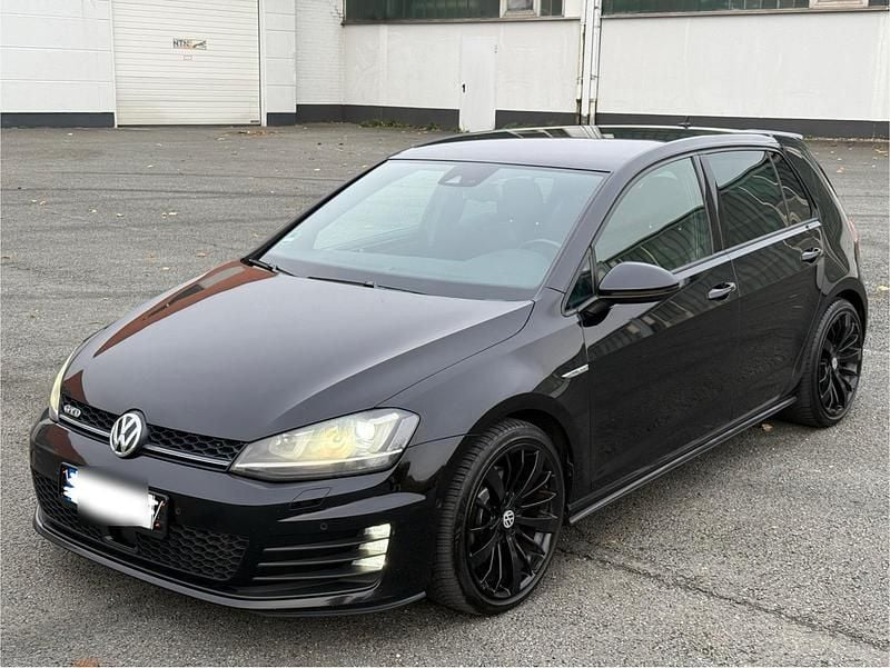 Schwarz Gebraucht 2014 VW Golf VII GTD Limousine | 10.990 € (Superpreis) - Bild 1/4