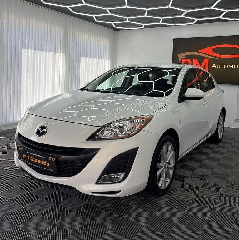 Gebraucht Mazda 3 90th Anniversary 105 PS (77 kW) 2010 Weiß Limousine