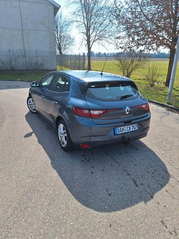 Gebraucht Renault Mégane IV Experience 132 PS (97 kW) 2016 Grau Limousine