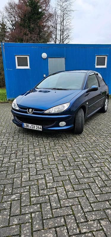 Blau Gebraucht 2006 Peugeot 206 Kleinwagen | 1.500 € (Guter Preis) - Bild 1/4