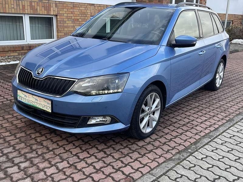 Gebraucht Skoda Fabia Joy 90 PS (66 kW) 2016 Blau Kombi