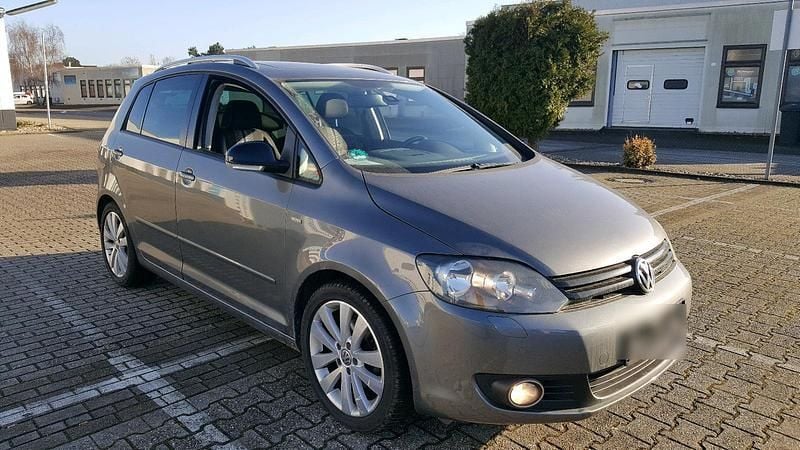 Gebraucht VW Golf VII 105 PS (77 kW) 2013 Grau Limousine