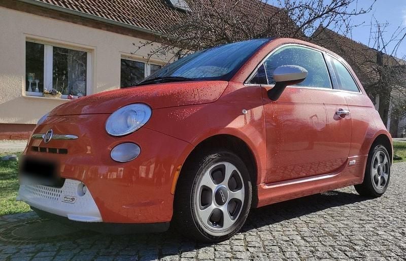 Gebraucht Fiat 500e 83 kW (113 PS) 2015 Orange Kleinwagen