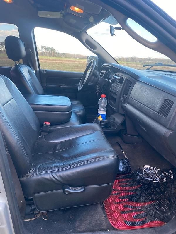 Gebraucht Dodge Ram 350 PS (257 kW) 2004 Silber Pickup